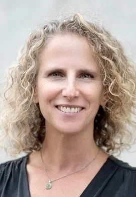 Portrait of Lisa Goldblatt Grace