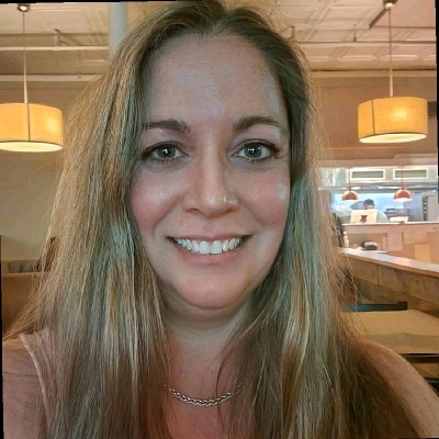 Portrait of Jennifer Morse McCullough