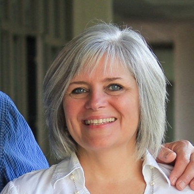 Portrait of Kelly Kemp