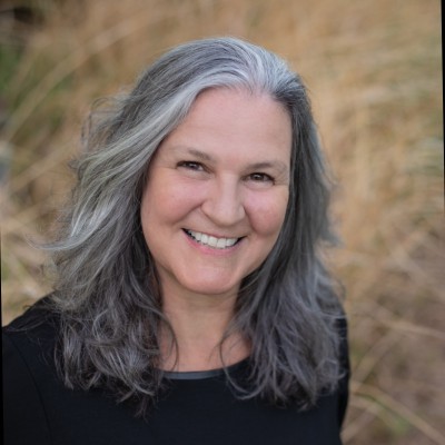 Portrait of Suzanne Smith